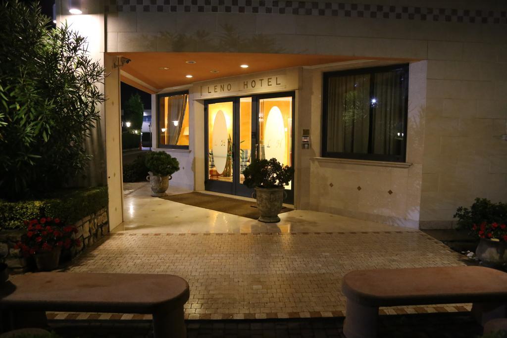 Hotel Lenotel ภายนอก รูปภาพ