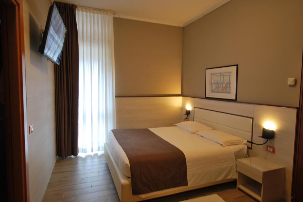Hotel Lenotel ภายนอก รูปภาพ