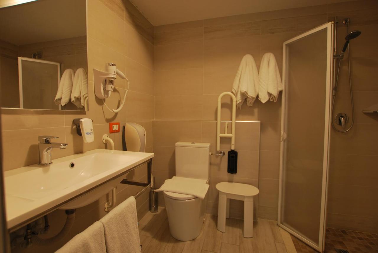 Hotel Lenotel ภายนอก รูปภาพ